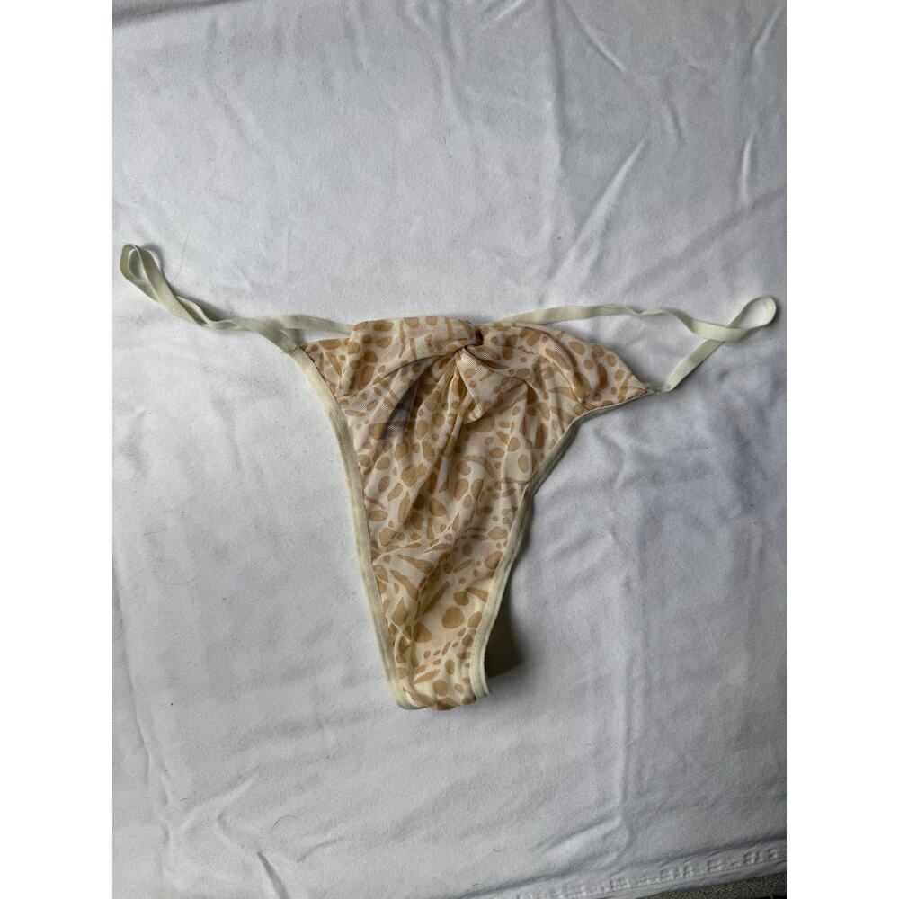 Vintage Daisy Fuentes Cream Sheer Mesh G-String Thong Panty Animal Print Size L